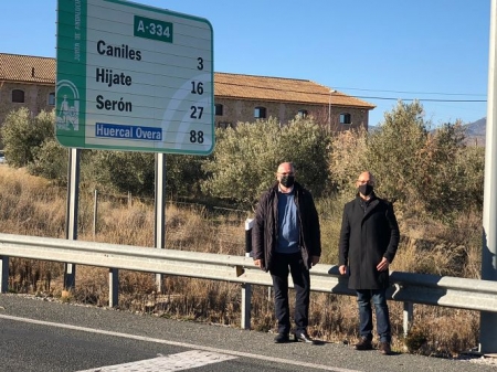 Raúl Fernández y Fernando Serrano durante la visita  Baza (CIUDADANOS)