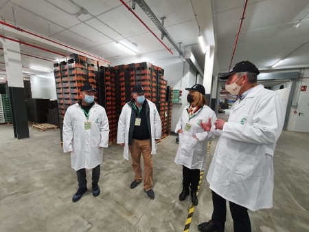 Imagen de la visita a la sede del Grupo La Caña (AYTO. MOTRIL)