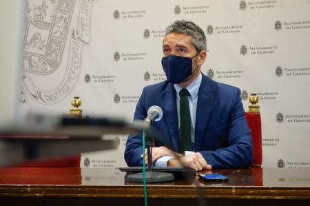 El concejal de Empleo, Emprendimiento y Comercio, Manuel Olivares (JAVIER ALGARRA/ AYUNTAMIENTO)