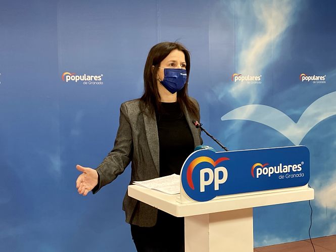 La parlamentaria andaluza del PP, Ana Vanesa García (PP)