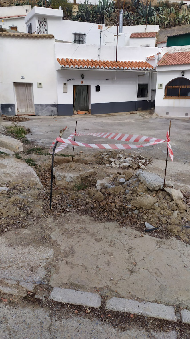 Bloqueo de la calle de Gorafe (IU)