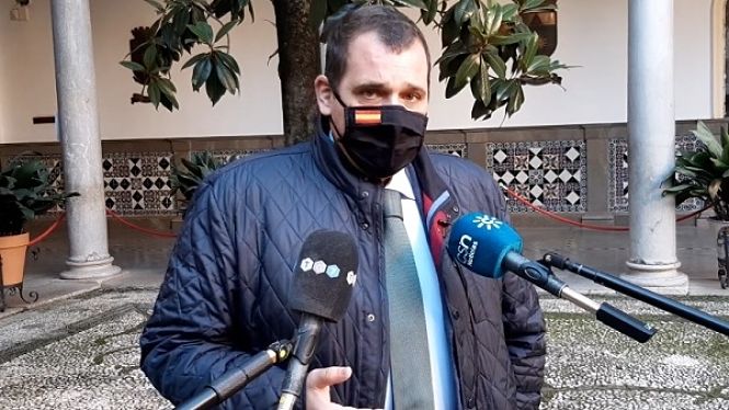 El portavoz de VOX en el Ayuntamiento de Granada, Onofre Miralles (VOX)