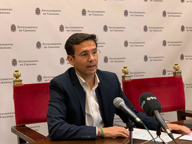 Francisco Cuenca en rueda de prensa (PSOE)