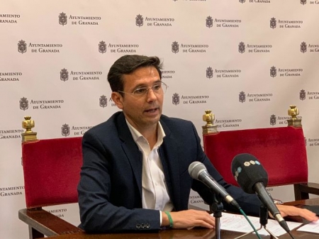 Francisco Cuenca en rueda de prensa (PSOE)