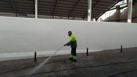 Tareas de desinfección en Almuñécar (AYTO. ALMUÑECAR) Tareas de desinfección en Almuñécar (AYTO. ALMUÑECAR)