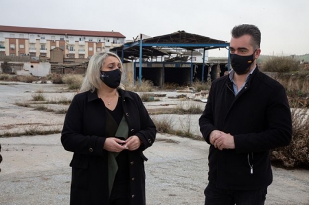 La alcaldesa de Las Gabias, Maria Merinda Sádaba, junto al concejal de deportes, José Antonio Rosales (AYTO. LAS GABIAS) La alcaldesa de Las Gabias, Maria Merinda Sádaba, junto al concejal de deportes, José Antonio Rosales (AYTO. LAS GABIAS)