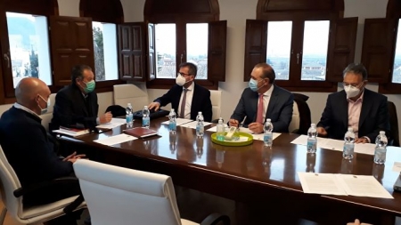 Imagen de la reunión celebrada en Pinos Puente (JUNTA) 