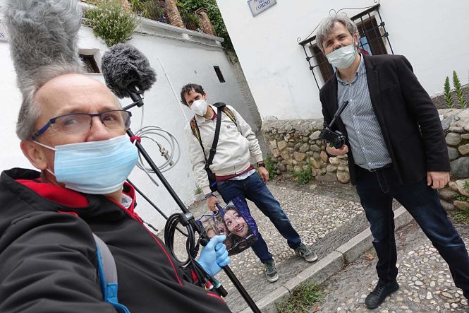 Medición del ruido por los investigadores de la UGR en el Mirador de San Nicolás de Granada en 2019 y durante el confinamiento de 2020 (UGR)