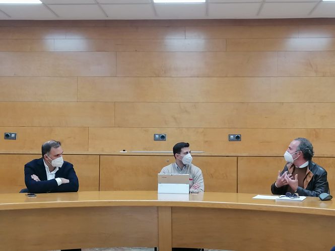 Imagen de la reunión (PP)