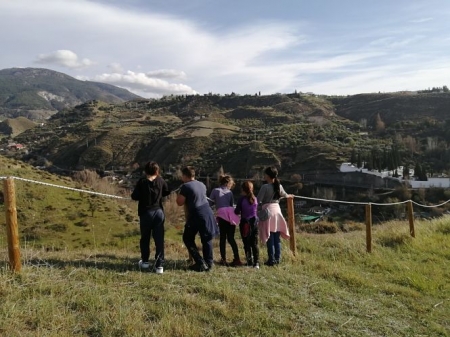 Una actividad de la Escuela de Actividades en la Naturaleza de Monachil el año pasado (AYTO. MONACHIL) Una actividad de la Escuela de Actividades en la Naturaleza de Monachil el año pasado (AYTO. MONACHIL)