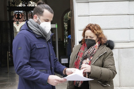 Mari Carmen Pérez y Chus Fernández (IU)