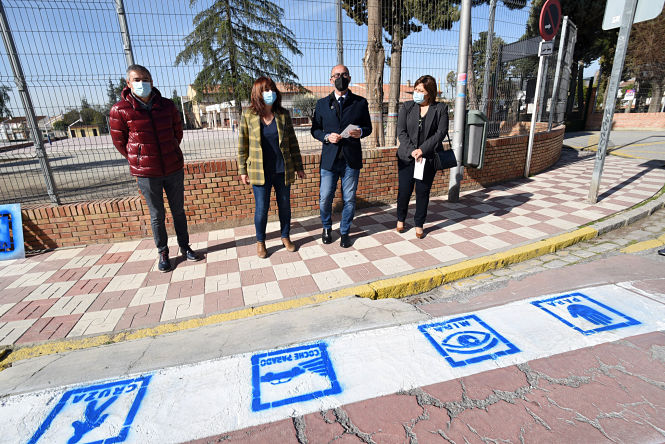 Pasos de peatones para personas con espectro autista (R. MARTÍNEZ / DIPGRA)