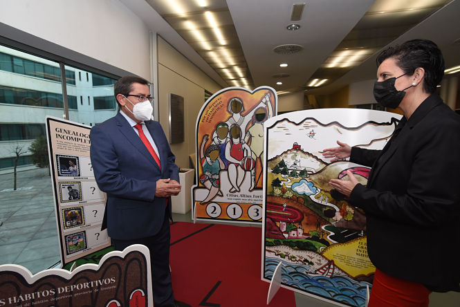 Imagen de la visita a la expocisión (R. MARTÍNEZ / DIPGRA)