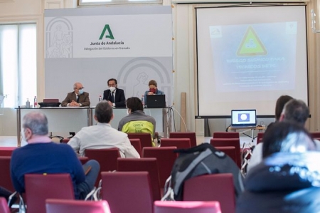 Imagen de la jornada de formación en sismicidad y planificación de emergencias organizadas por la Junta en Granada (JUNTA DE ANDALUCÍA) 