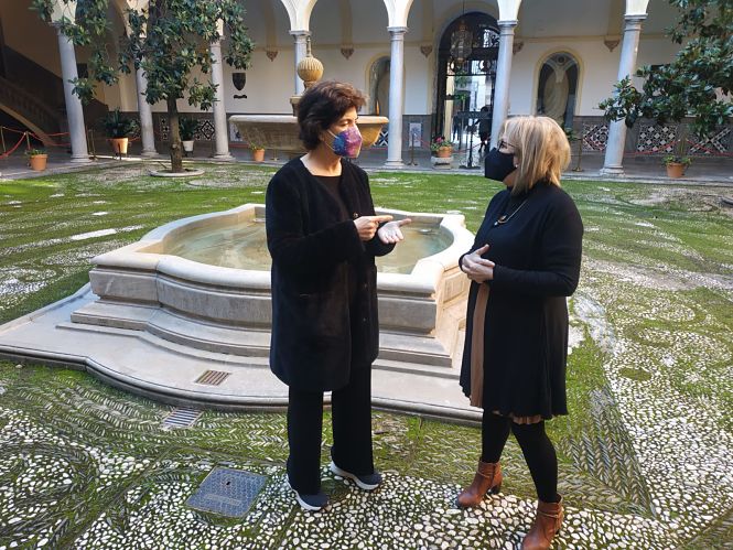 Elisa Cabrerizo y Maria de Leyva han presentado la moción (PODEMOS-IU)