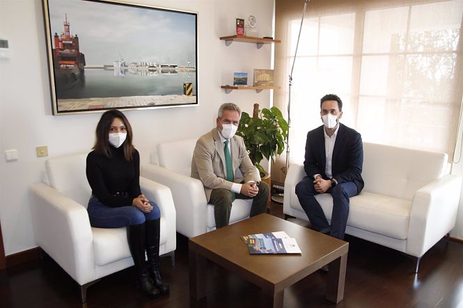 Reunión de Puerto de Motril y Asociación de Jóvenes Empresarios (PUERTO) 