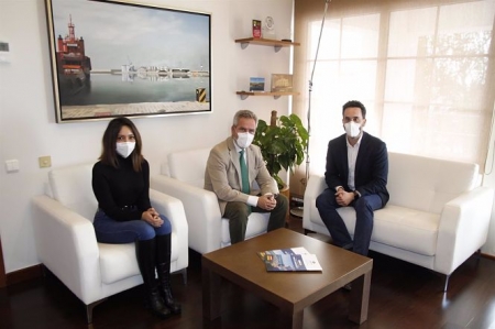 Reunión de Puerto de Motril y Asociación de Jóvenes Empresarios (PUERTO) 