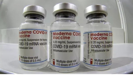Dosis de la vacuna de Moderna (MICHAEL SOHN /POOL AP/AP) 