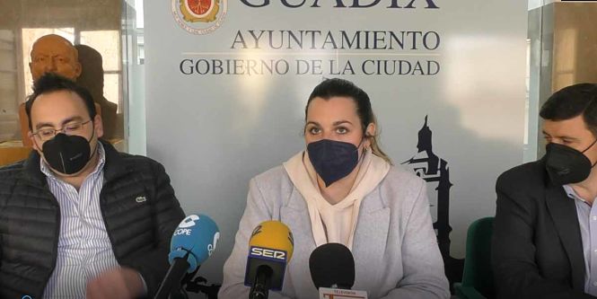 Presentación del concurso de escaparates (AYTO. GUADIX)