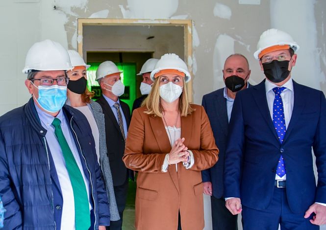 La Consejera de Fo0mento, Marifran Carazo ha visitado las obras de La Madraza (JUNTA)