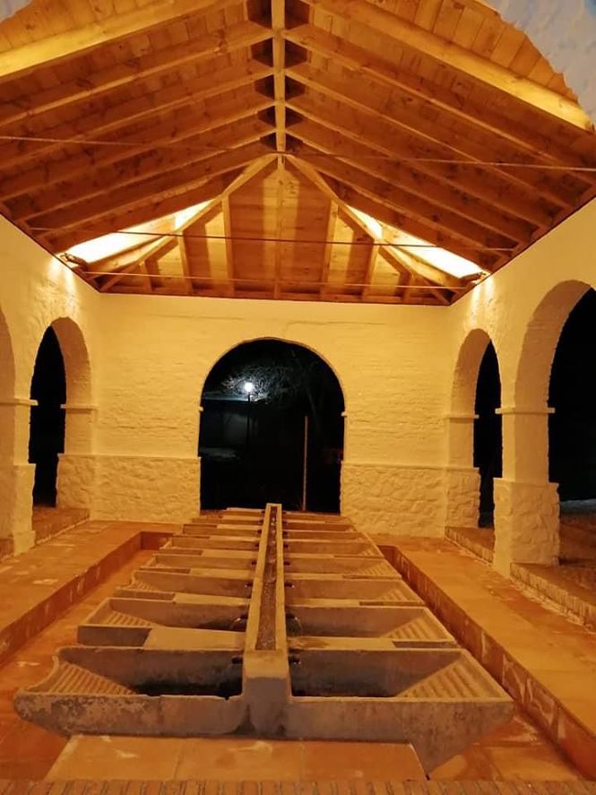 Imagen del lavadero restaurado (GDR GUADIX)