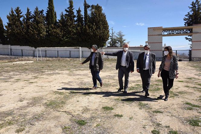 Visita del presidente de Diputación, José Entrena, a Diezma (R. MARTÍNEZ / DIPGRA))