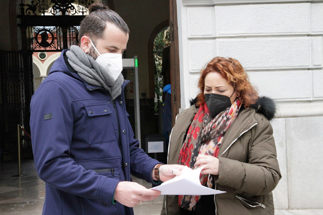 Mari Carmen Pérez y Jesús Fernández en imagen de archivo (IU)