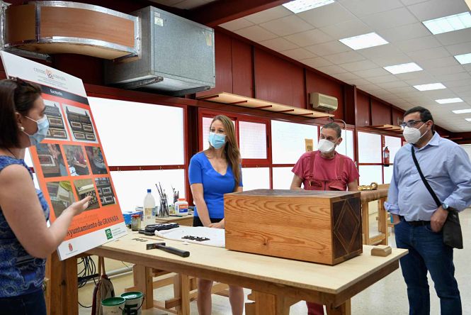Virginia Fernández ha visitado el Centro Albaicín (JUNTA) 