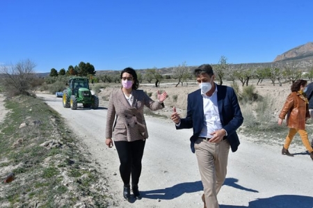 Visita a uno de los caminos rurales (JUNTA) Visita a uno de los caminos rurales (JUNTA)