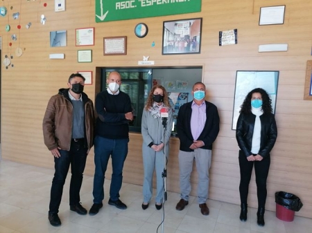 Ana Berrocal ha visitado el  IES Gregorio Salvador de Cúllar /JUNTA)