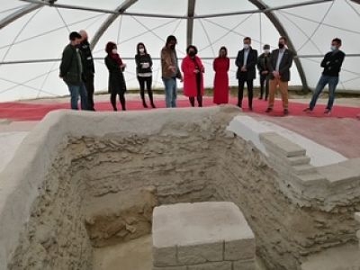 Imagen de la visita a la necrópolis de Tutugi (PSOE) Imagen de la visita a la necrópolis de Tutugi (PSOE)