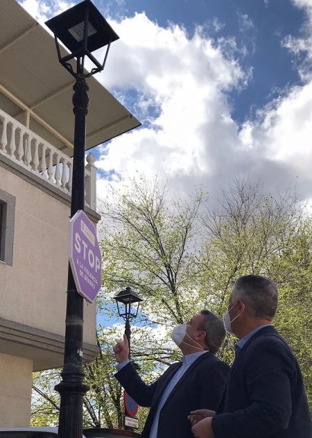 Nuevas farolas en Iznalloz (DIPUTACIÓN)