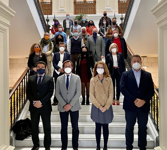 Participantes en el foro de inmigración (JUNTA)