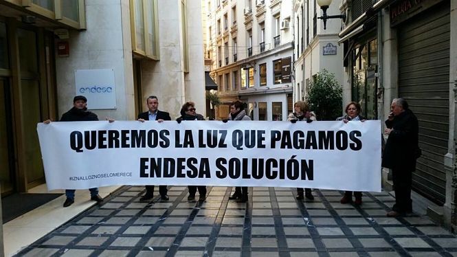 Reclamación en Endesa por los cortes de luz (PODEMOS)