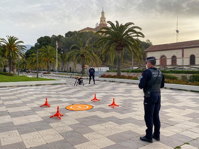 Presentación del dron de la policia local de Motril (AYTO. MOTRIL)
