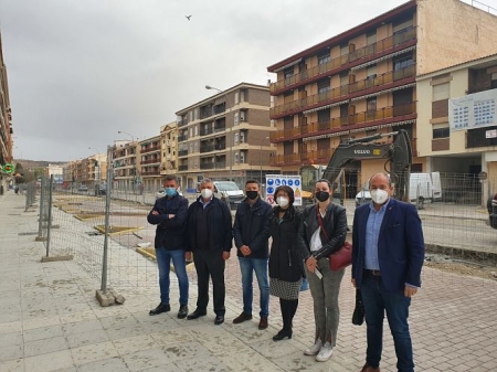 Imagen de la visita de Jorge Saavedra a Guadix (PP) 