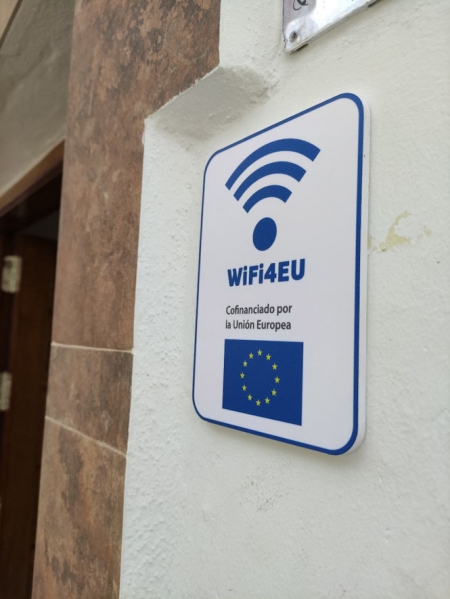 Punto gratuito de Wifi en años Guájares (AYTO. LOS GUÁJARES)