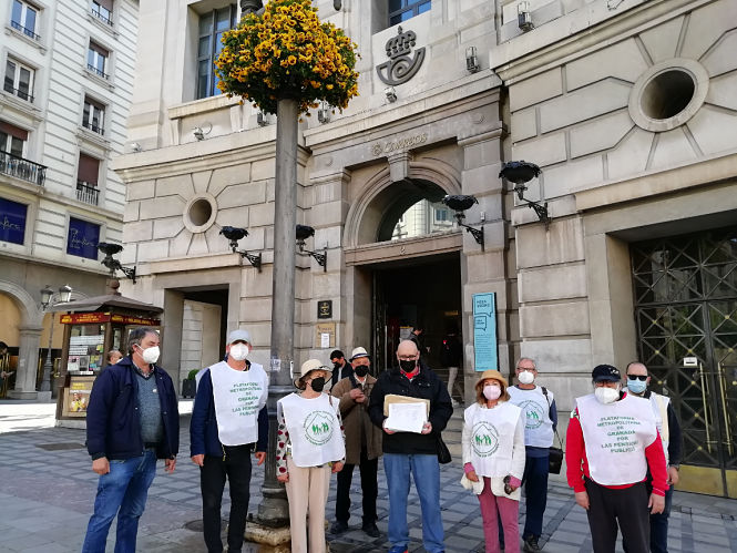 imagen del envio de firmas (PENSIONISTAS DE GRANADA)