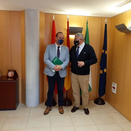 Imagen de la visita al Ayuntamiento de Huétor Vega (JUNTA)