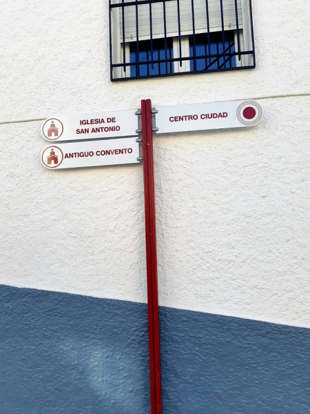 nuevas señales instaladas por el Ayuntamiento de Montefrío(AYTO. MONTEFRIO)