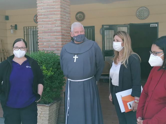 Imagen de la visita a la Fundación Cruz Blanca (CIUDADANOS)