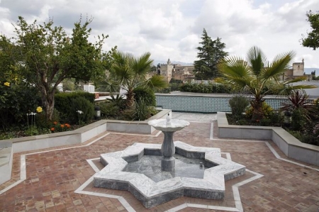 La Mezquita Mayor de Granada en 2020 vacía por la crisis del coronavirus (ÁLEX CÁMARA - EUROPA PRESS) La Mezquita Mayor de Granada en 2020 vacía por la crisis del coronavirus (ÁLEX CÁMARA - EUROPA PRESS)