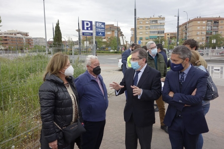 Visita a la zona del nuevo parque (JAVIER ALGARRA/ AYUNTAMIENTO)