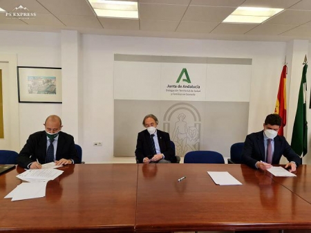 Imagen de la firma del convenio (HUSC)