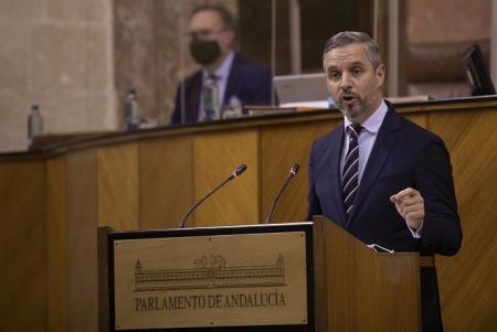 El consejero de Hacienda y Financiación Europea, Juan Bravo, en el Parlamento andaluz, en imagen de archivo (MARÍA JOSÉ LÓPEZ / EUROPA PRESS)