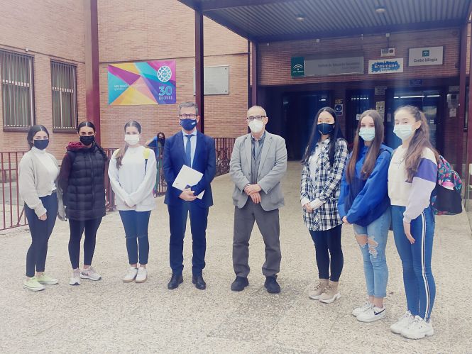 Imagen de la visita al IES Zaidín-Vergeles (JUNTA)