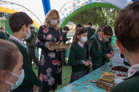 Pepa Rubia ha visitado uno de los talleres (AYTO. GRANADA) Pepa Rubia ha visitado uno de los talleres (AYTO. GRANADA)