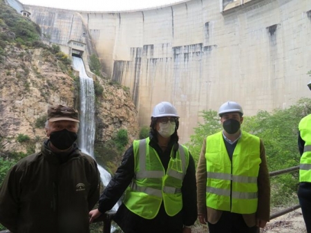 Imagen de la visita a la Presa de Béznar (JUNTA)