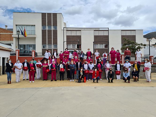Foto de familia tras el acto (PUEBLOS DE MOCLÍN)