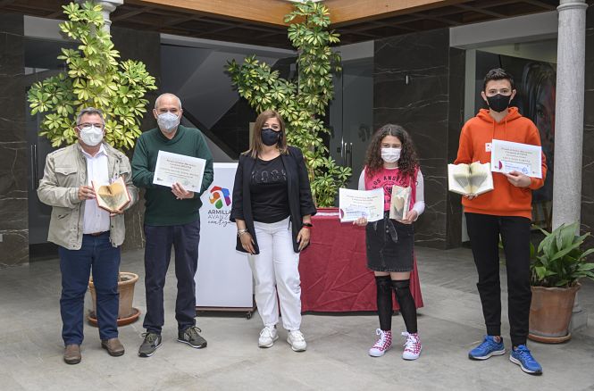 Entrega de diplomas por el dia del libro (AYTO. ARMILLA)